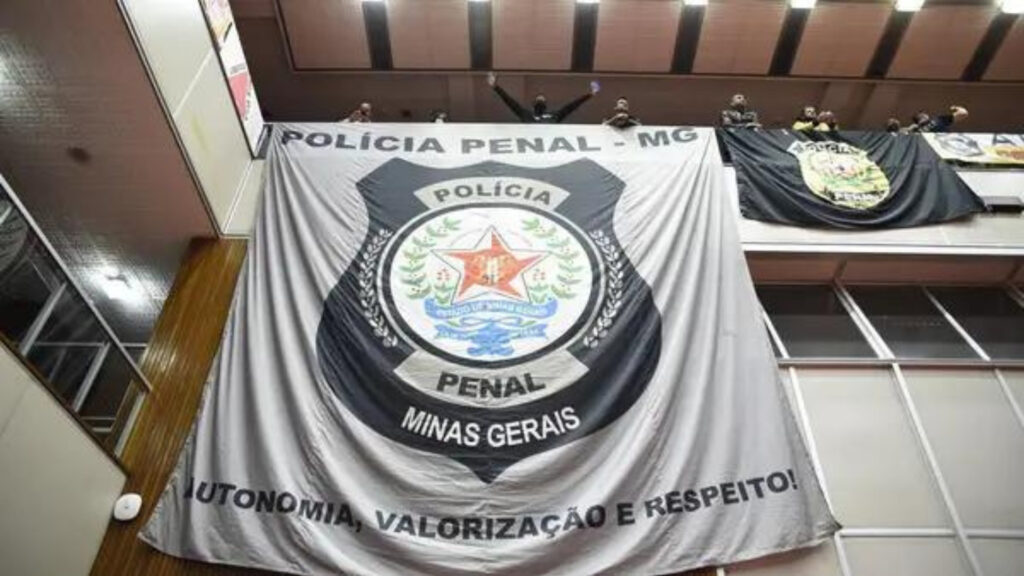 Ação de Zema contra emenda da Polícia Penal é “retrocesso” e prejudica discussão da Lei Orgânica